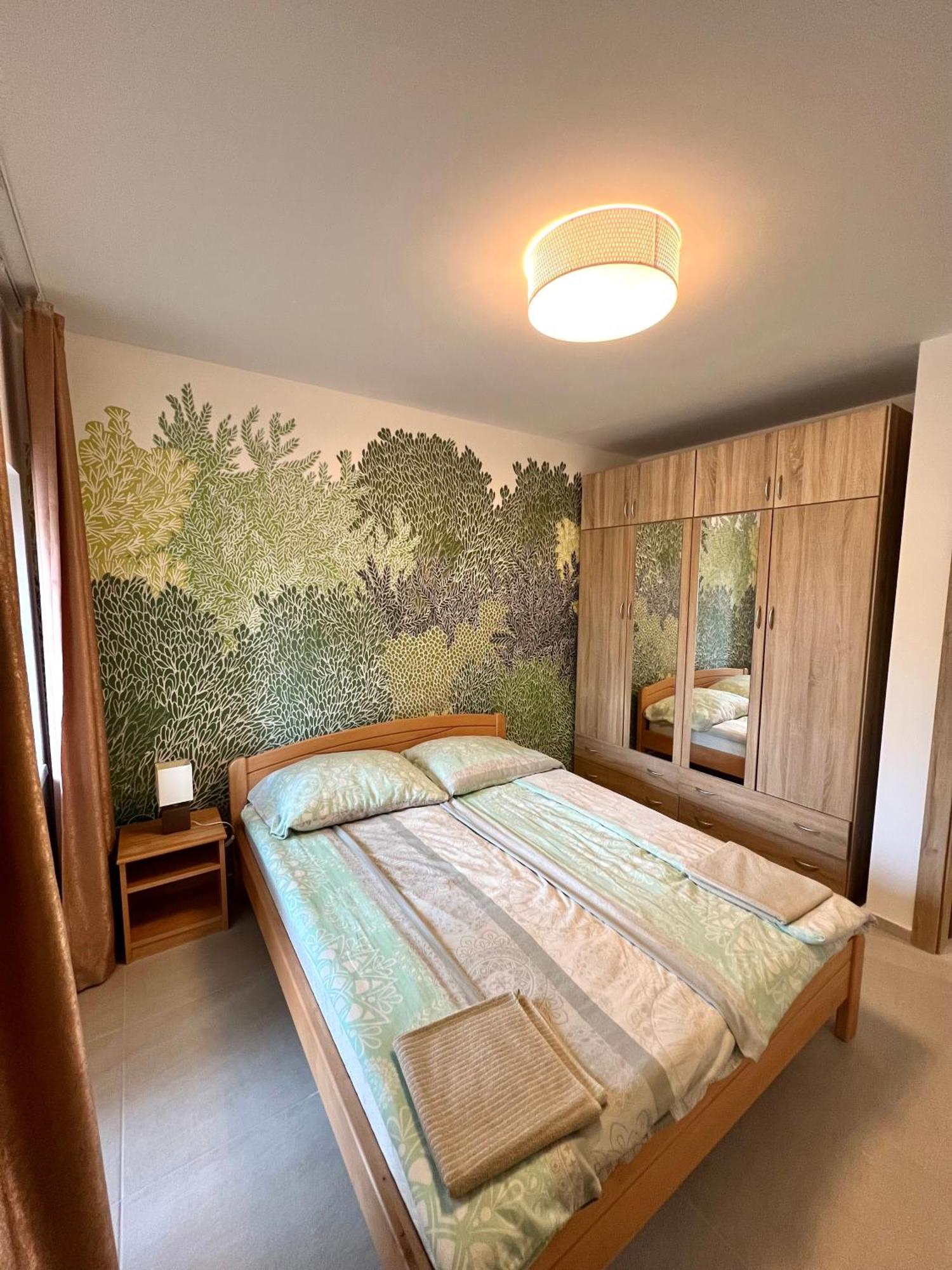 Waterfront Apartmanok Zamardi Exterior photo
